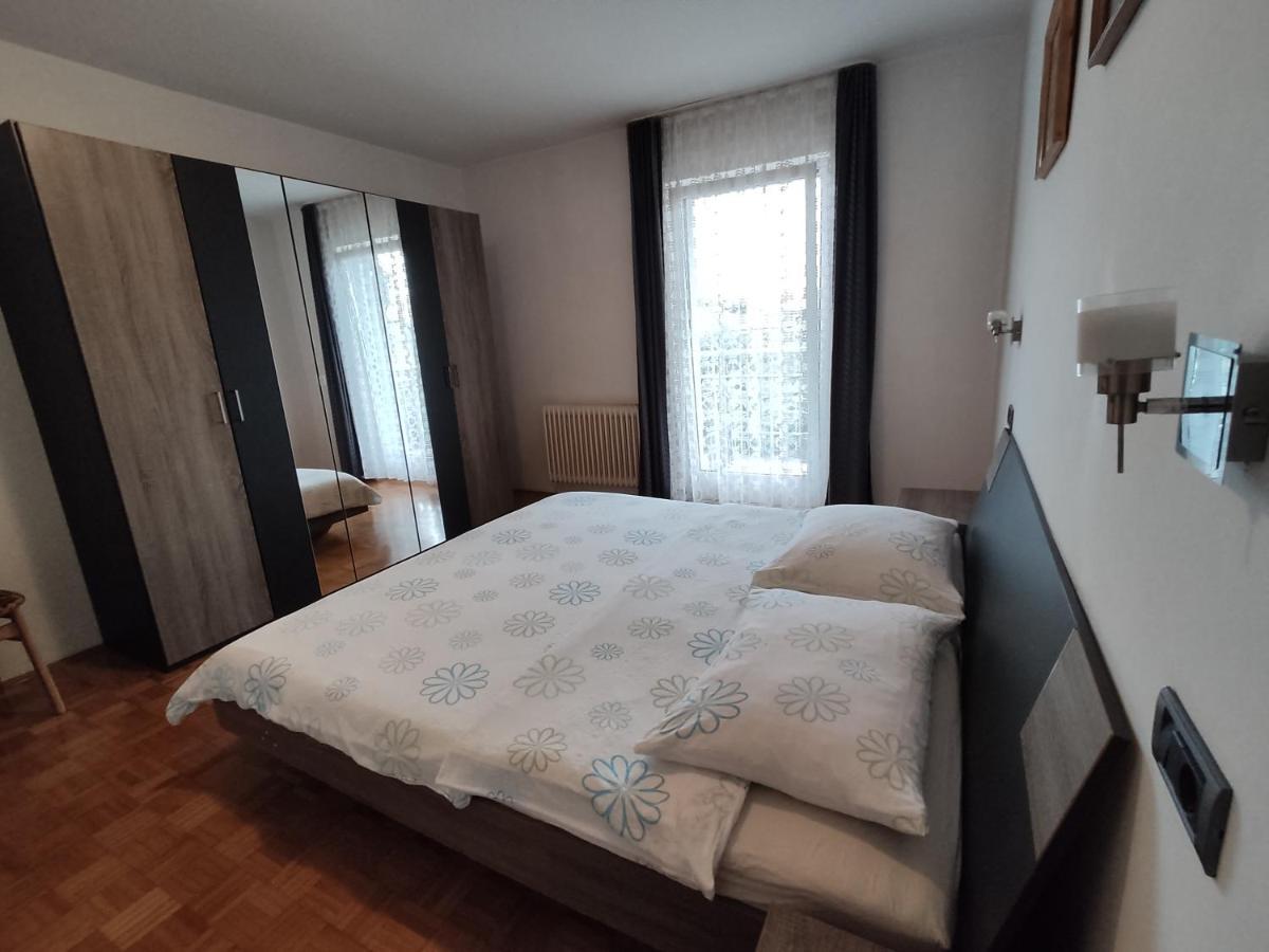 איזולה Apartments Samec מראה חיצוני תמונה
