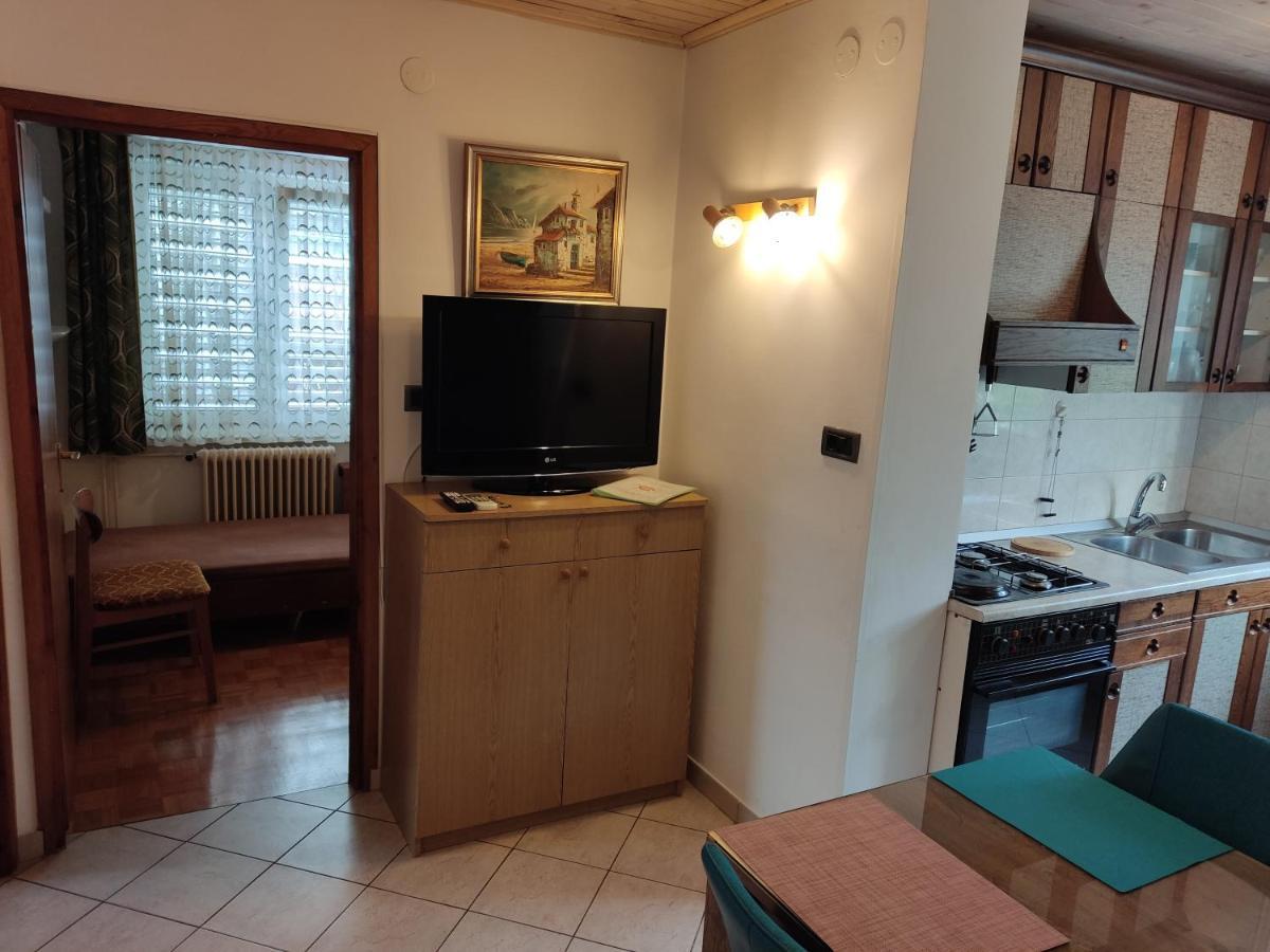 איזולה Apartments Samec מראה חיצוני תמונה